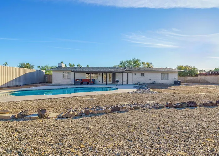 Scottsdale Oasis Family Retreat With Pool Ferienhaus